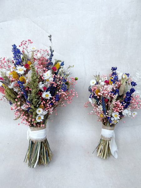 How to Clean Dried Flowers: A Complete Guide to Keeping Your Blooms Beautiful