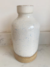 Load image into Gallery viewer, Fleck Country Vase
